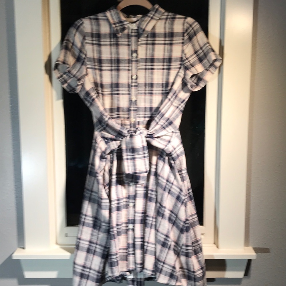 Dress tie front with pockets